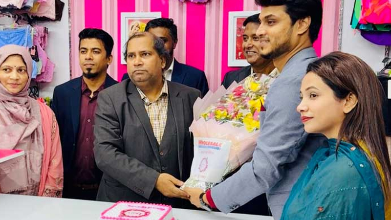 ‘আই বাই সিক্রেটস’র এক্সপেরিয়েন্স সেন্টার চালু ‘আই বাই সিক্রেটস’র এক্সপেরিয়েন্স সেন্টার চালু