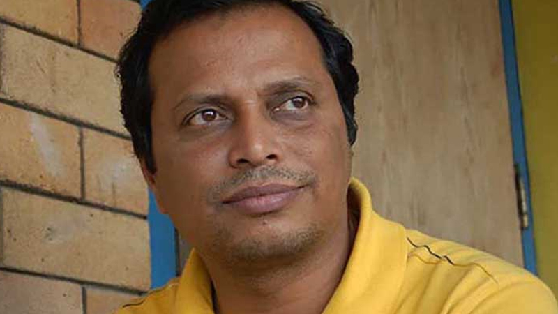 কবি রহমান হেনরী চাকরি ফিরে পেলেন কবি রহমান হেনরী চাকরি ফিরে পেলেন