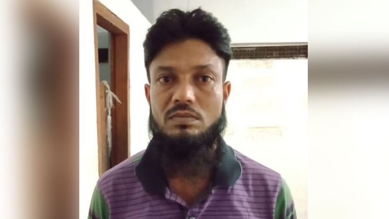সিংড়ায় গৃহবধূকে ধর্ষণ, অভিযুক্ত যুবক গ্রেপ্তার সিংড়ায় গৃহবধূকে ধর্ষণ, অভিযুক্ত যুবক গ্রেপ্তার