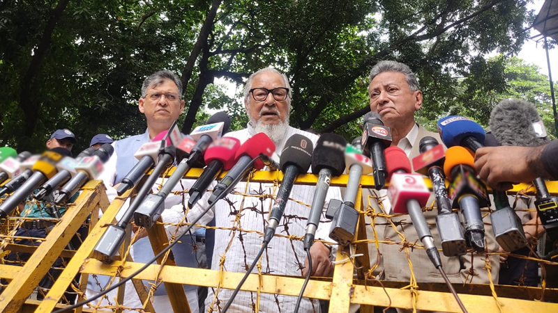 সাংবিধানিক সংকট সৃষ্টির চেষ্টা করা হলে ঐক্যবদ্ধভাবে মোকাবিলা করব সাংবিধানিক সংকট সৃষ্টির চেষ্টা করা হলে ঐক্যবদ্ধভাবে মোকাবিলা করব