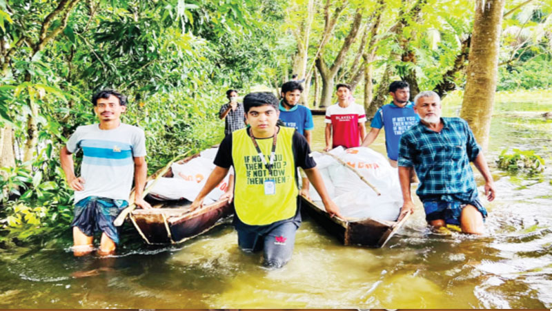 সুবিধাবঞ্চিত মানুষের পাশে সুবিধাবঞ্চিত মানুষের পাশে