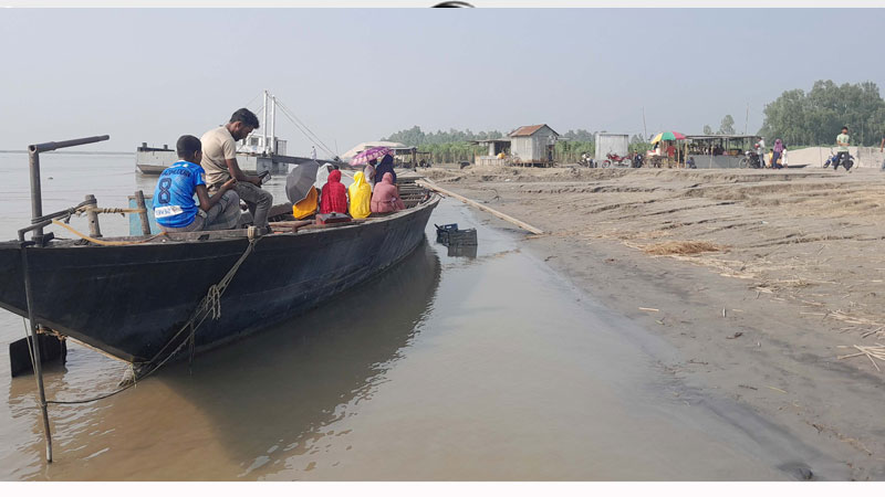 সেতুর অভাবে দুর্ভোগে আট জেলার মানুষ সেতুর অভাবে দুর্ভোগে আট জেলার মানুষ