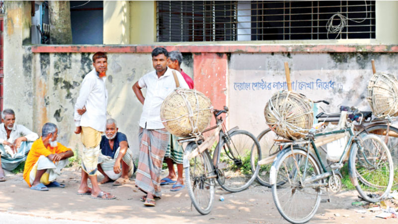 ‘হামার ফির আকাল শুরু হইচে’ ‘হামার ফির আকাল শুরু হইচে’