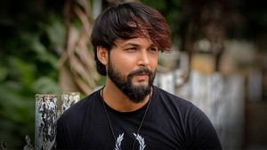 কাজের ব্যাপারেই মনোযোগী থাকতে চাই: আদর আজাদ