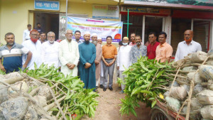 ‘সাঁথিয়া ফাউন্ডেশনের’ উদ্যোগে শিক্ষার্থীদের মাঝে গাছের চারা বিতরণ