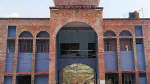 আগ্নেয়াস্ত্রসহ গ্রেপ্তার, কারাগারে যুবলীগ কর্মী ও তার ভাই 