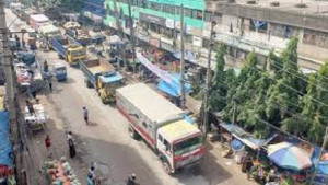 ফতুল্লায় সাড়ে তিন ঘণ্টা সড়ক অবরোধ ট্রাকচালকদের  