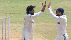বাংলাদেশকে বড় লক্ষ্য দিতে চায় জাদেজা