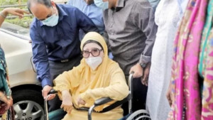 বিকেলে হাসপাতাল থেকে বাসায় ফিরবেন খালেদা জিয়া