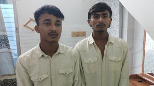হোটেলকক্ষে তরুণীর ঝুলন্ত লাশ, স্বামী-কিশোরীসহ আটক ৩