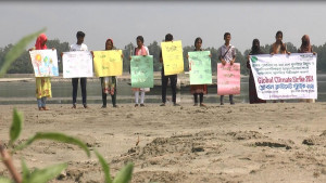 জীবাশ্ম জ্বালানির ব্যবহার বন্ধে জলবায়ু ধর্মঘট