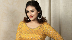 অতৃপ্ত প্রেম-আঘাতের গল্পে কুসুমের ‘শরতের জবা’, মুক্তি ১১ অক্টোবর