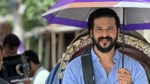 বিজ্ঞাপন দিয়ে মানিকগঞ্জে শুটিং শুরু করলেন নিরব