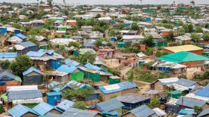 রোহিঙ্গা ক্যাম্পে সন্ত্রাসীদের গুলি, নিহত ২