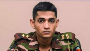 কক্সবাজারে ডাকাতের ছুরিকাঘাতে সেনা কর্মকর্তা নিহত