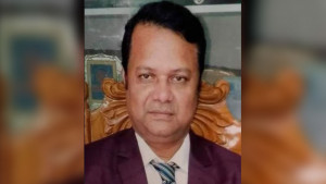 পদত্যাগের চাপে প্রধান শিক্ষকের ‘হার্ট অ্যাটাক’