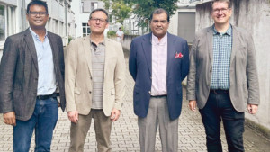 জার্মানিতে বিশ্ববিদ্যালয় পরিদর্শনে এআইইউবি প্রতিনিধি দল