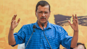 পদত্যাগের ঘোষণা দিলেন দিল্লির মুখ্যমন্ত্রী অরবিন্দ কেজরিওয়াল