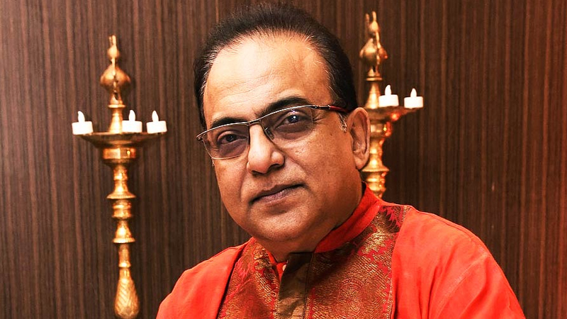 ‘যৌন হয়রানির’ অভিযোগে বরখাস্ত হওয়ার পর ক্ষমা চাইলেন নির্মাতা অরিন্দম শীল ‘যৌন হয়রানির’ অভিযোগে বরখাস্ত হওয়ার পর ক্ষমা চাইলেন নির্মাতা অরিন্দম শীল