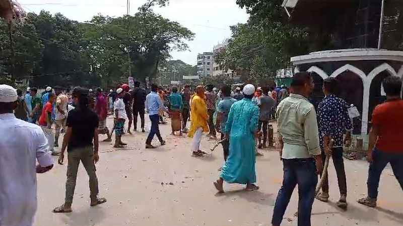 ব্রাহ্মণবাড়িয়ায় জশনে জুলুশে বাধা, দুই পক্ষের সংঘর্ষে আহত ২০ ব্রাহ্মণবাড়িয়ায় জশনে জুলুশে বাধা, দুই পক্ষের সংঘর্ষে আহত ২০