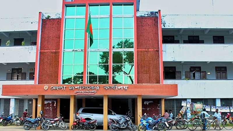 জেলা প্রশাসনের কর্মচারীদের কাছে জিম্মি নোয়াখালীর সেবা প্রত্যাশীরা জেলা প্রশাসনের কর্মচারীদের কাছে জিম্মি নোয়াখালীর সেবা প্রত্যাশীরা