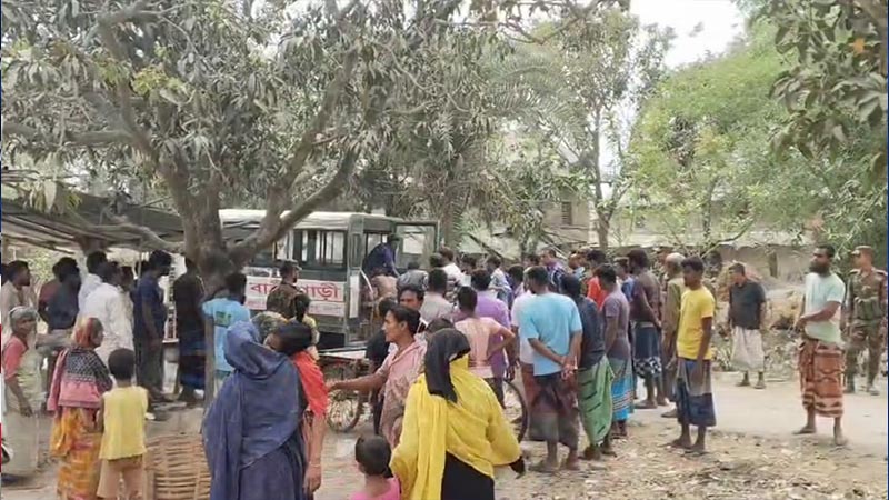 গাছ কাটা নিয়ে সংঘর্ষে প্রাণ গেল দুজনের গাছ কাটা নিয়ে সংঘর্ষে প্রাণ গেল দুজনের