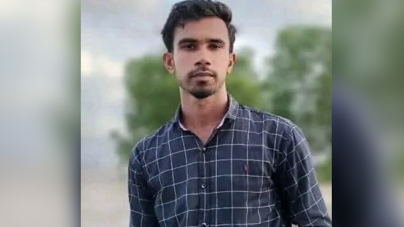 ট্রলারডুবিতে নিখোঁজ জামালের মরদেহ উদ্ধার ট্রলারডুবিতে নিখোঁজ জামালের মরদেহ উদ্ধার