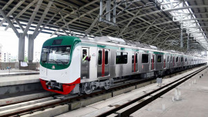 মেট্রোরেল চলাচল বন্ধ
