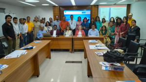 ‘গণমাধ্যম কর্মীদের পেশাগত নিরাপত্তা নিশ্চিত করতে হবে’