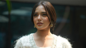 প্রেম ভেঙেছে মাহির, বললেন খুব এলোমেলো লাগছে