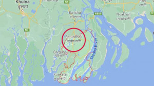 কেবিন না পেয়ে লঞ্চকর্মীকে পিটুনি