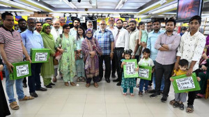 মিরপুর প্রিন্স বাজারের ঈদ র‌্যাফেল ড্রতে বিজয়ী ৩৫ জন