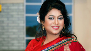 ৮ ঘণ্টার জন্য কেন ঢাকায় এসেছিলেন শাবনূর