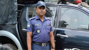 দর্শনা চেকপোস্টের কক্ষে ঝুলছিল পুলিশ সদস্যের লাশ