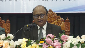 দুর্নীতিবাজদের সামাজিকভাবে বয়কট করতে হবে: দুদক চেয়ারম্যান