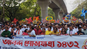 দৃশ্যপটে ‘আনন্দ’, মঙ্গল কোথায়