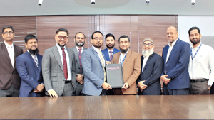 মেঘনা ব্যাংক ও আকিজ ফেয়ার ভ্যালুর চুক্তি স্বাক্ষর
