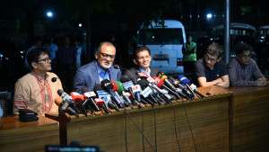 সমস্যা সমাধানে সম্পৃক্ত হবেন ড. ইউনূস