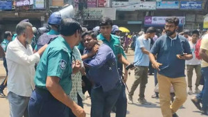চট্টগ্রামে অটোরিকশা চালকদের সমাবেশ পণ্ড, গ্রেপ্তার তিন