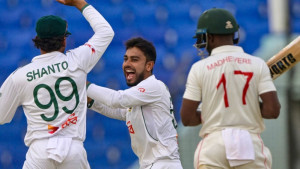 ১৭ মাস পর দেশের মাটিতে টেস্ট জয় বাংলাদেশের