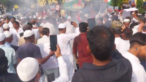 ওয়াকফ বিল নিয়ে কলকাতায় বিক্ষোভ, মোদি-অমিত শাহের কুশপুত্তলিকা দাহ