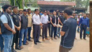 ময়মনসিংহ মেডিকেল কলেজ হাসপাতালে র‍্যাবের অভিযান, ১৪ দালাল আটক