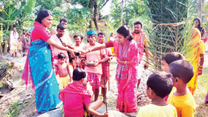 এক চিমটি পরম্পরা ও সংস্কৃতির স্যালাইন
