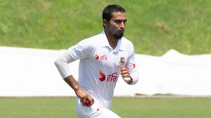 টেস্টেও তানজিম সাকিবকে নিয়ে আশাবাদী সিমন্স