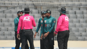 শৃঙ্খলা ভঙ্গের পর আম্পায়ারকে কটাক্ষ, ম্যাচ রেফারিকেও অশ্রদ্ধা