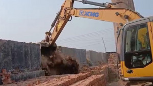 ছাড়পত্র ছাড়াই চলছে ১৭৬ ইটভাটা