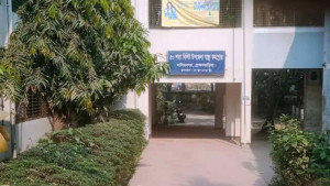 হাসপাতালটি নিজেই অসুস্থ