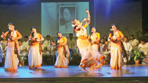 না থেকেও আছেন  ছায়া হয়ে