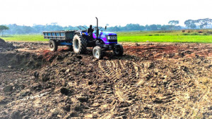 খাল-ফসলি জমির মাটি ইটভাটায়
