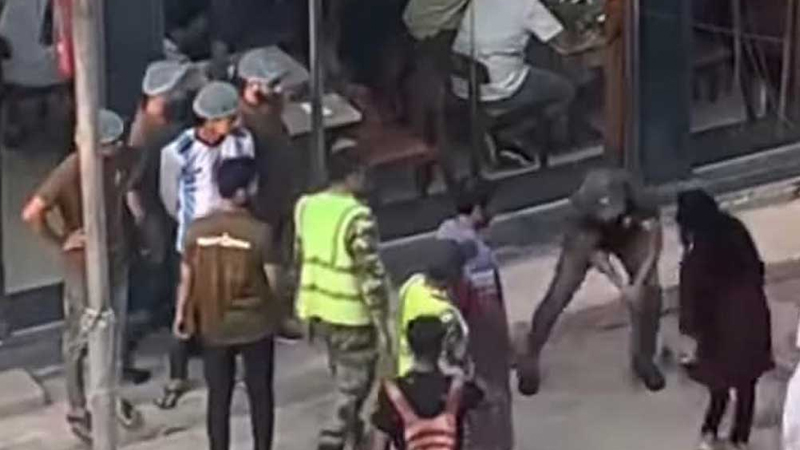 রামপুরায় কফি হাউজে তরুণীকে মারধর, ম্যানেজারসহ দু’জন আটক রামপুরায় কফি হাউজে তরুণীকে মারধর, ম্যানেজারসহ দু’জন আটক